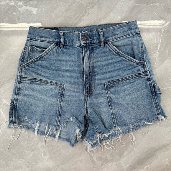 American Eagle Outfitters Pants - Women’s American Eagle Highest Rise 90s Boyfriend Jean Shorts Raw Hem Size 6